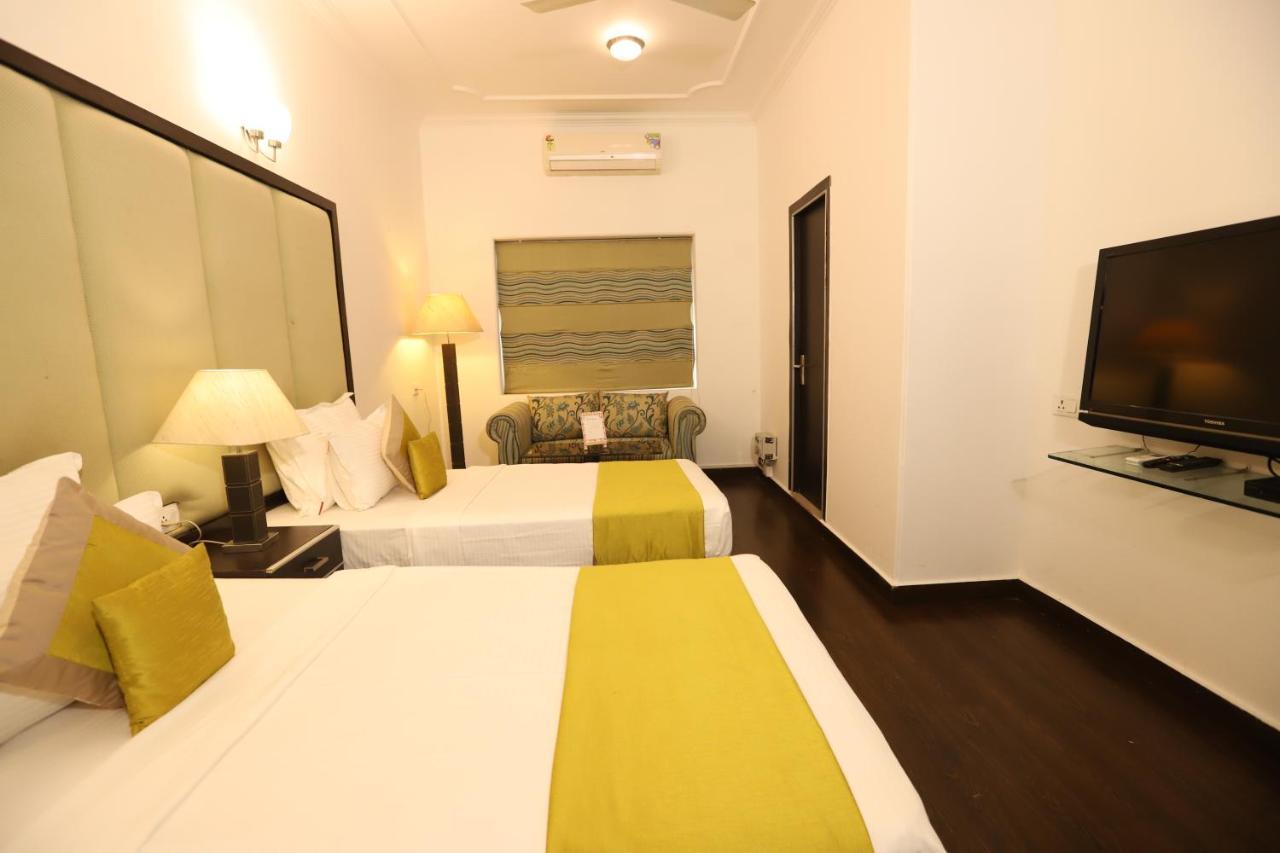 Hotel Capitol Hills - Greater Kailash Delhi New Delhi Luaran gambar