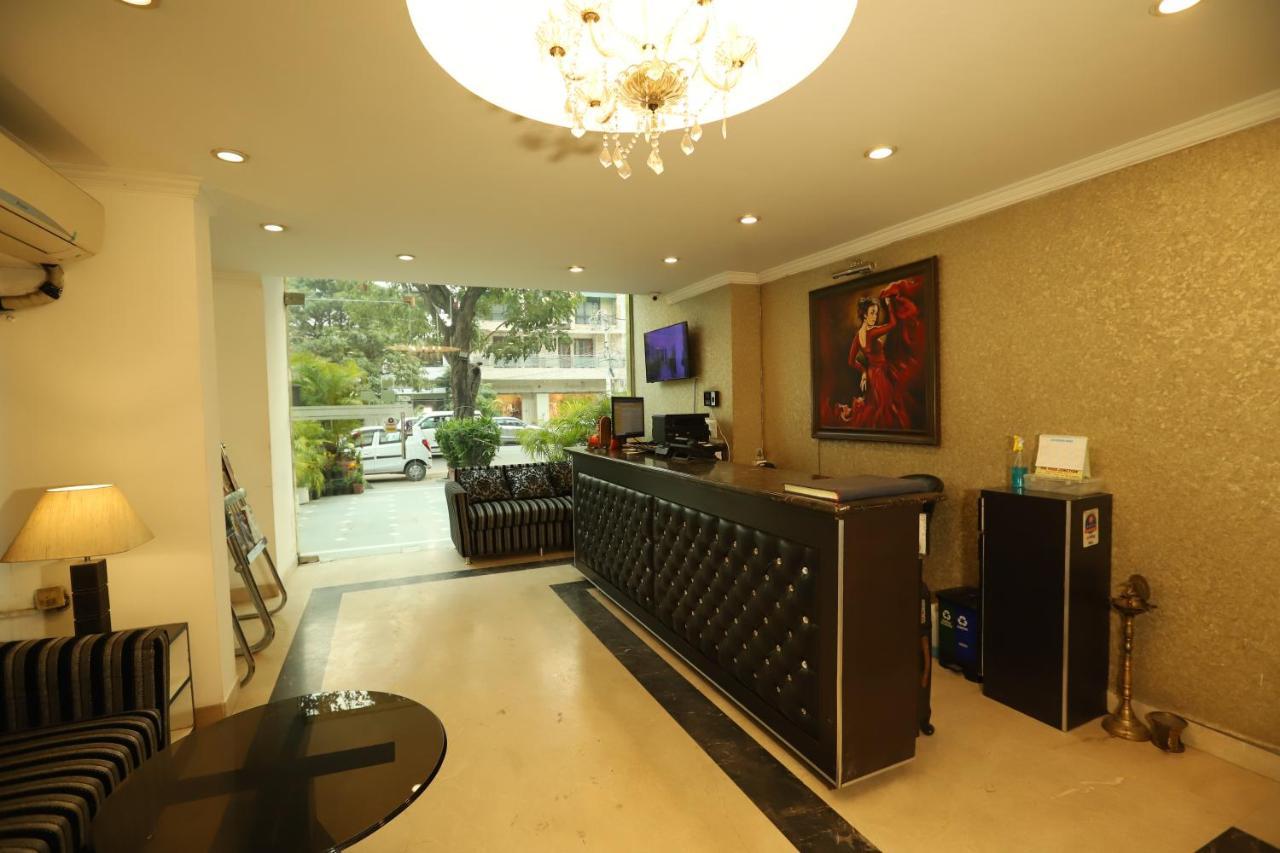 Hotel Capitol Hills - Greater Kailash Delhi New Delhi Luaran gambar
