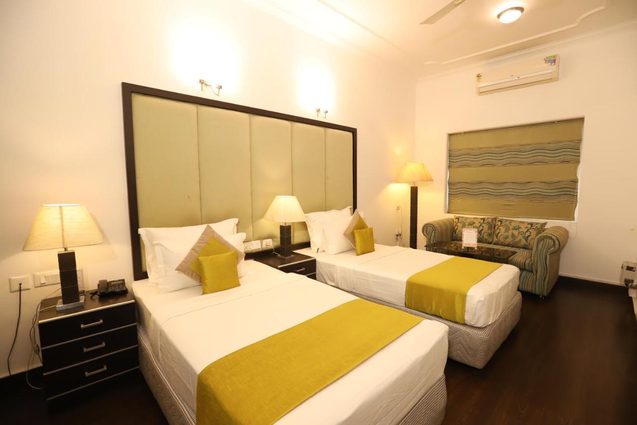 Hotel Capitol Hills - Greater Kailash Delhi New Delhi Luaran gambar