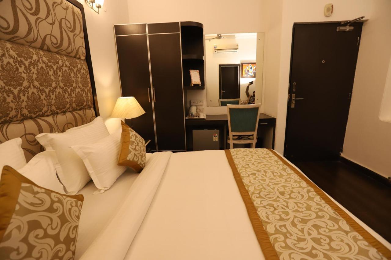 Hotel Capitol Hills - Greater Kailash Delhi New Delhi Luaran gambar