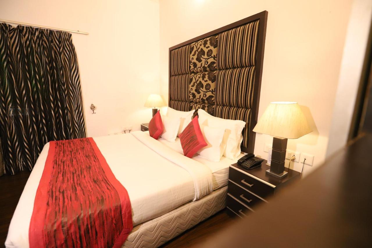 Hotel Capitol Hills - Greater Kailash Delhi New Delhi Luaran gambar