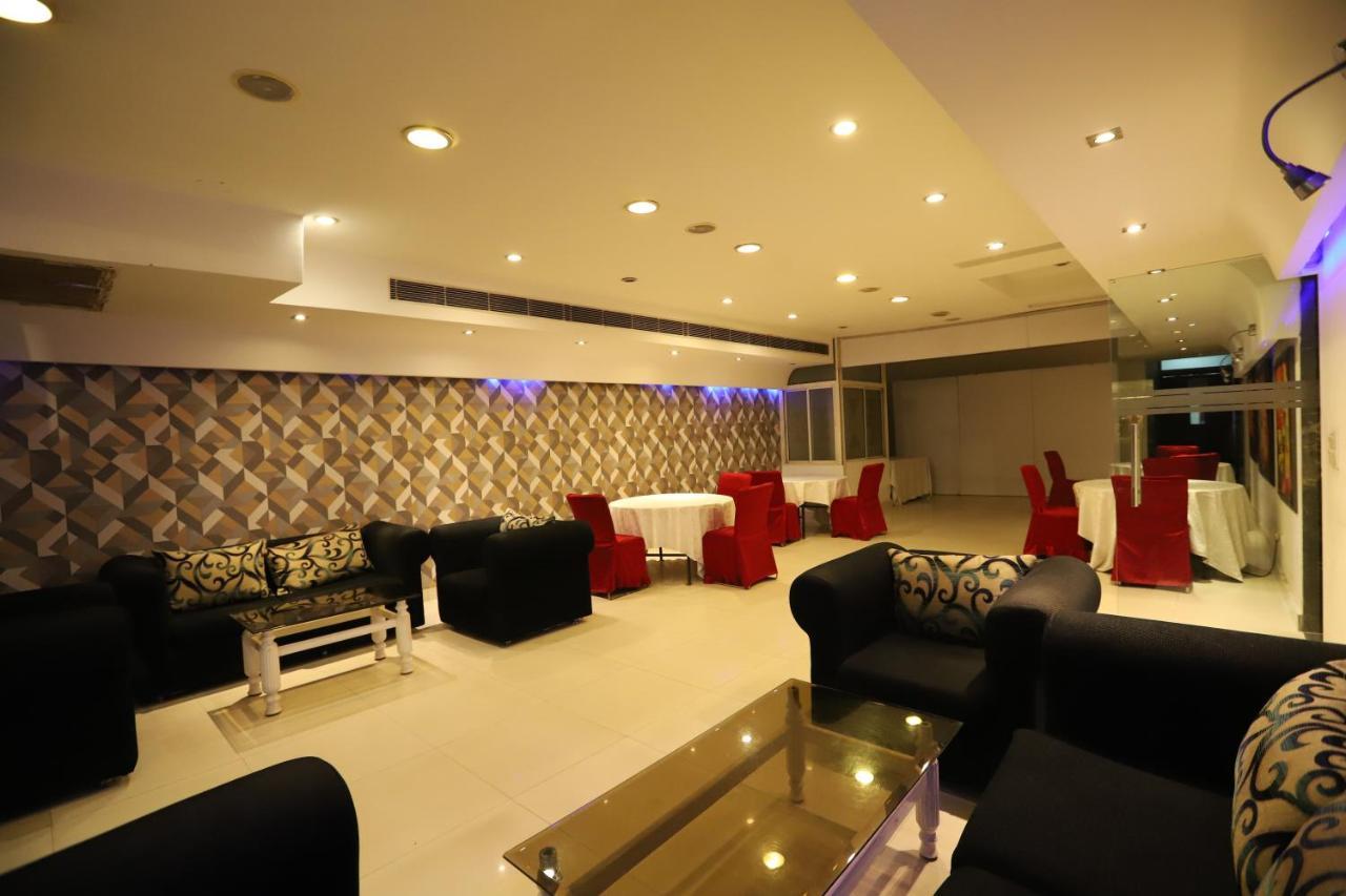 Hotel Capitol Hills - Greater Kailash Delhi New Delhi Luaran gambar
